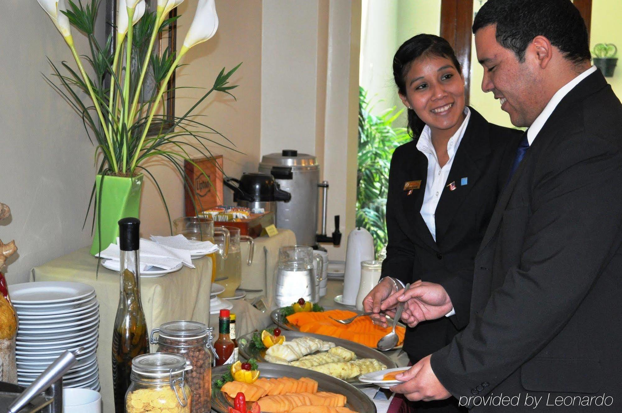 Embajadores Hotel Lima Restauracja zdjęcie